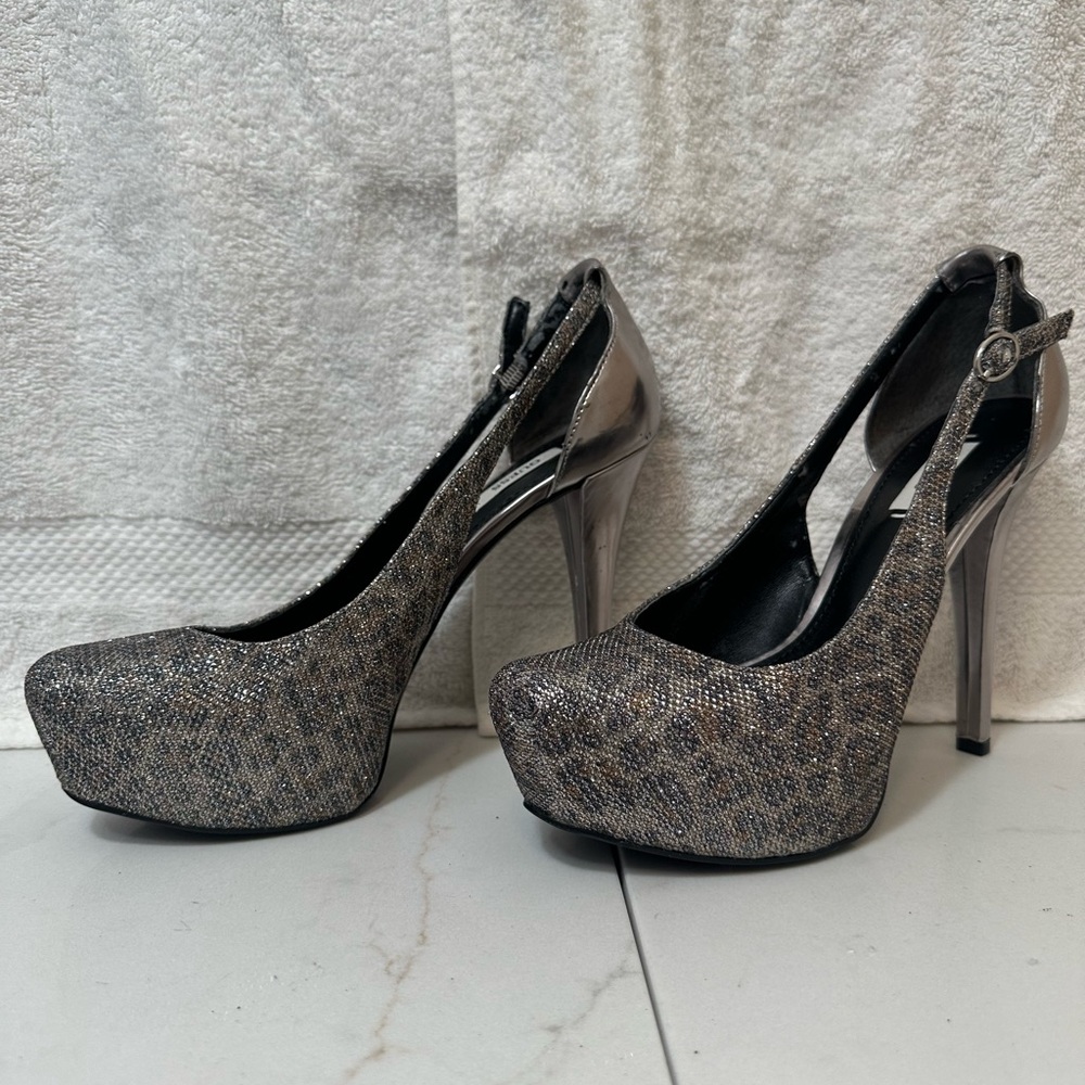 Guess Shimmering Gray Platform Heels